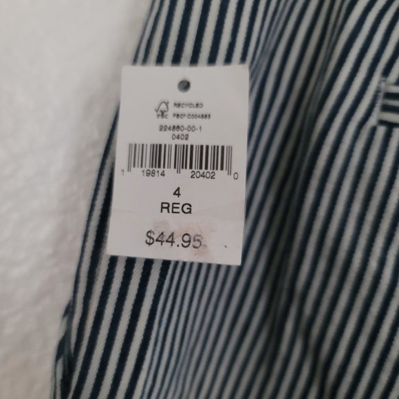 GAP NWT! Tailored shorts navy blue & white stripes size 4R - Picture 4 of 7
